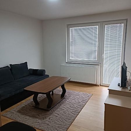 Отель 2Bdr Apt With Balcony With View- Free Parking Сараево Экстерьер фото