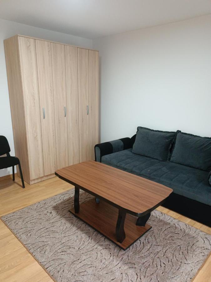Отель 2Bdr Apt With Balcony With View- Free Parking Сараево Экстерьер фото